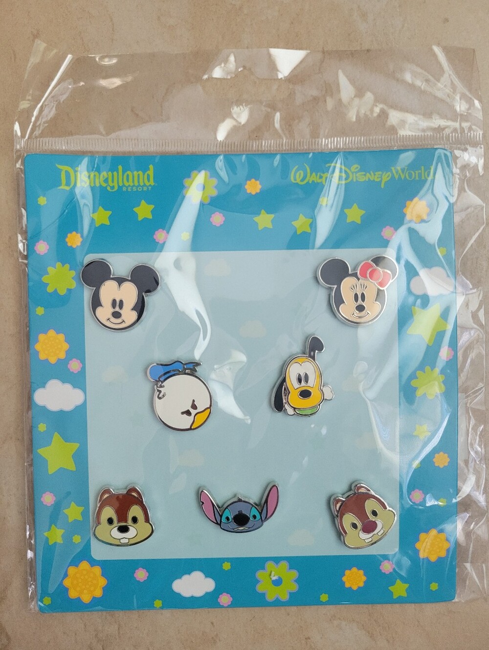 Disney Parks Character Pin Set - Mickey, Minnie, Donald & Friends